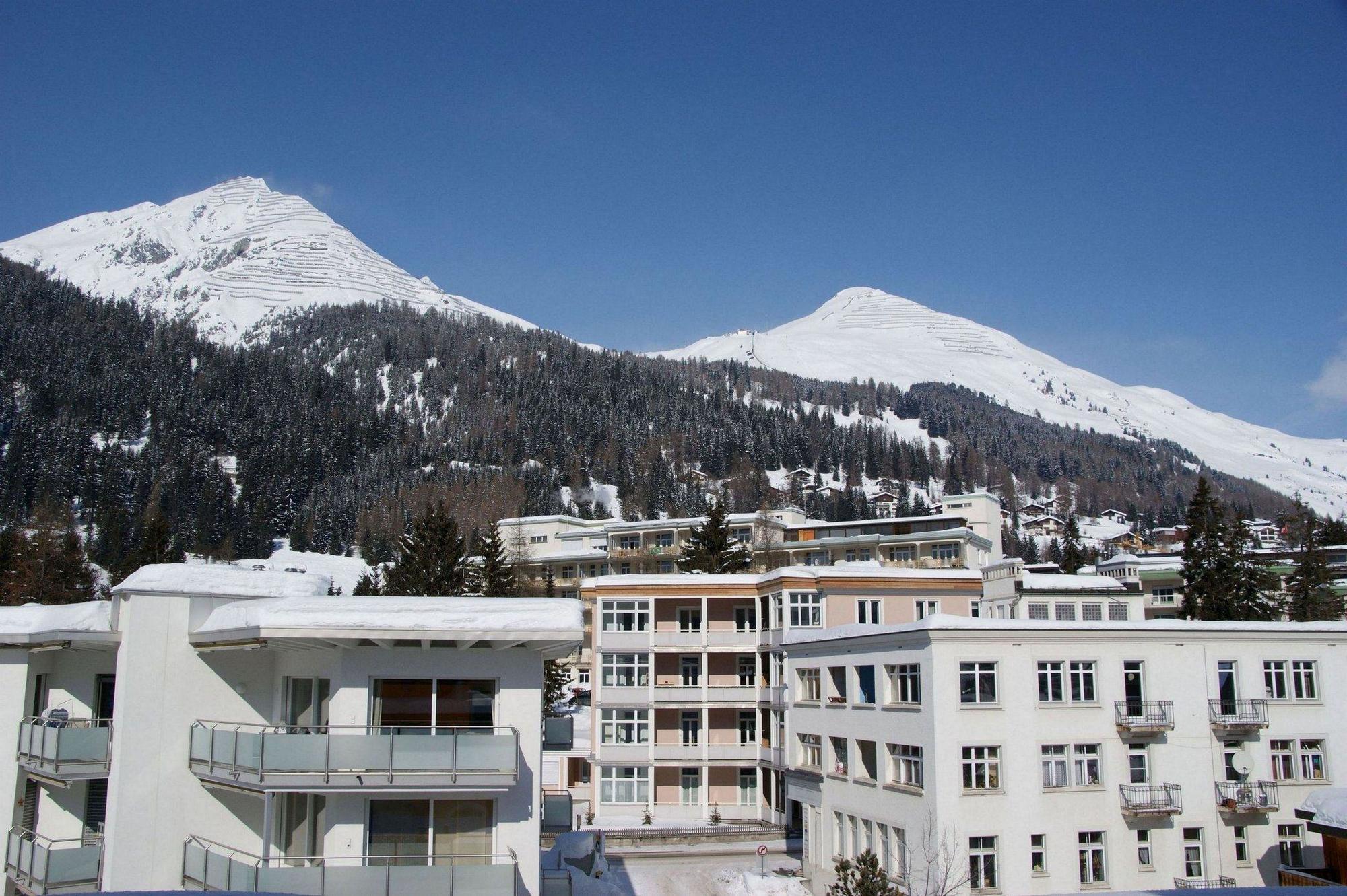 Casanna Hotel Davos City Center Екстериор снимка